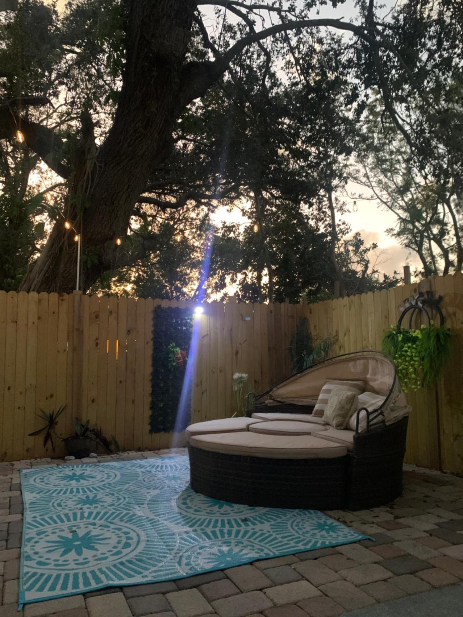 Mini Studio: 10 Min/Siesta Key/Private Entrance/ ซาราโซตา ภายนอก รูปภาพ